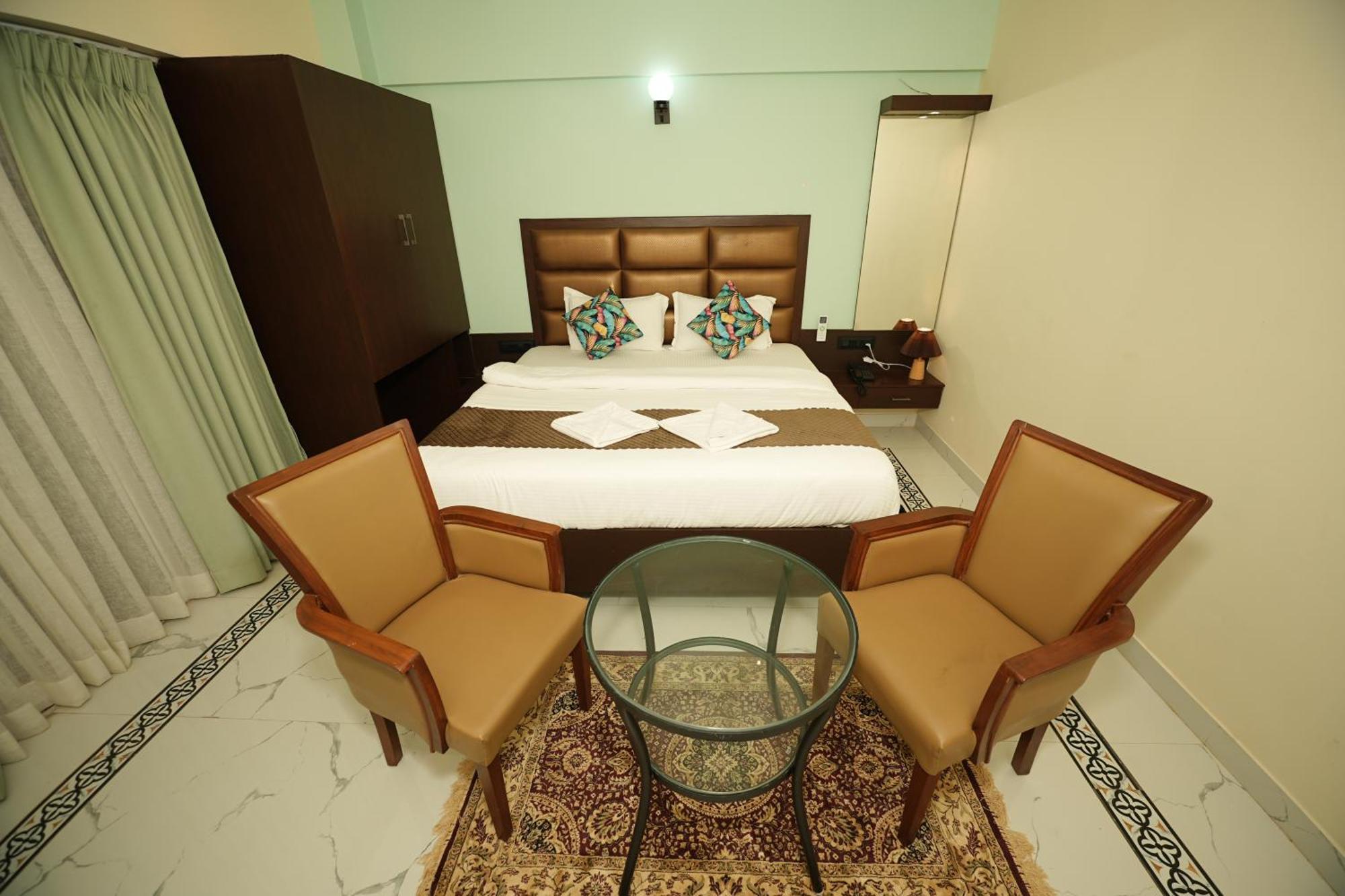 Saikiran Hotel Mapusa Luaran gambar